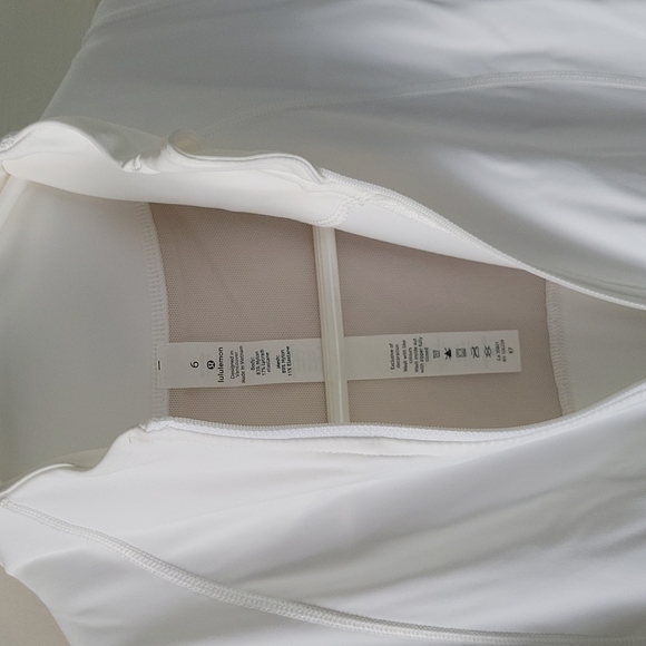 Lululemon Jacket (NWOT) - Picture 2 of 8